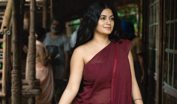 আরও বেশি প্রত্যাশা মন্দিরার