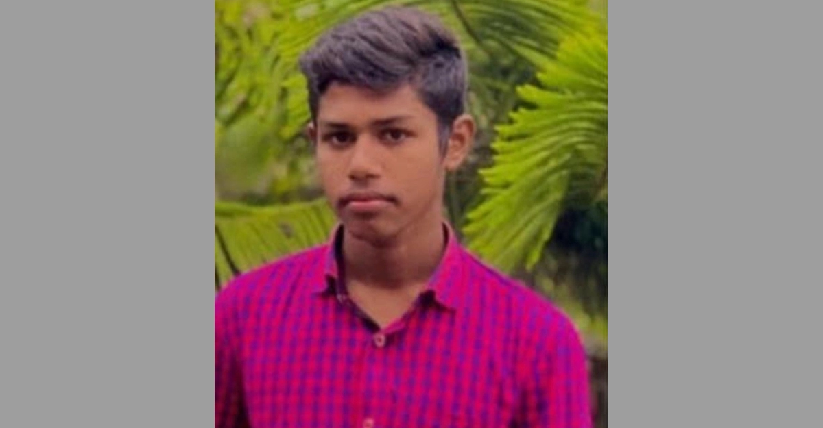 এবার কলেজছাত্রকে কুপিয়ে হত্যা পাওনা টাকা চাওয়ায়