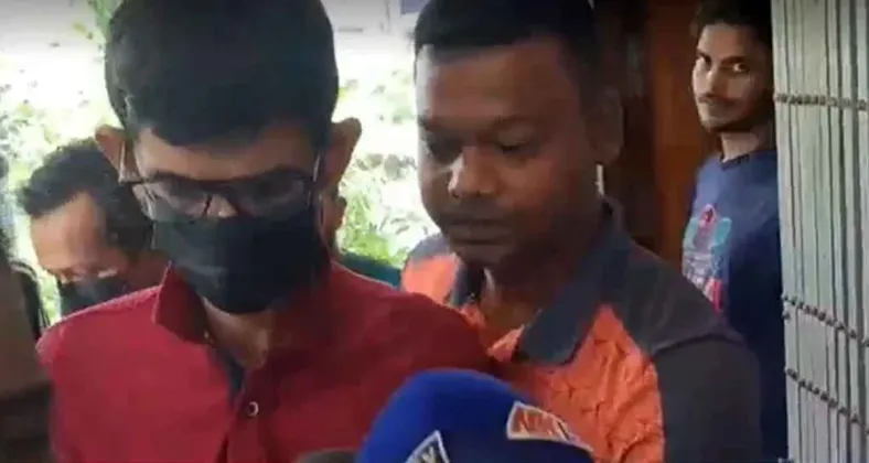 বাংলাদেশ পুলিশের এক কর্মকর্তা আটক ভারতে