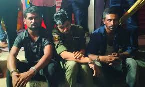 বিদেশি পিস্তলসহ কুমিল্লায় হাতেনাতে তিন যুবক গ্রেপ্তার
